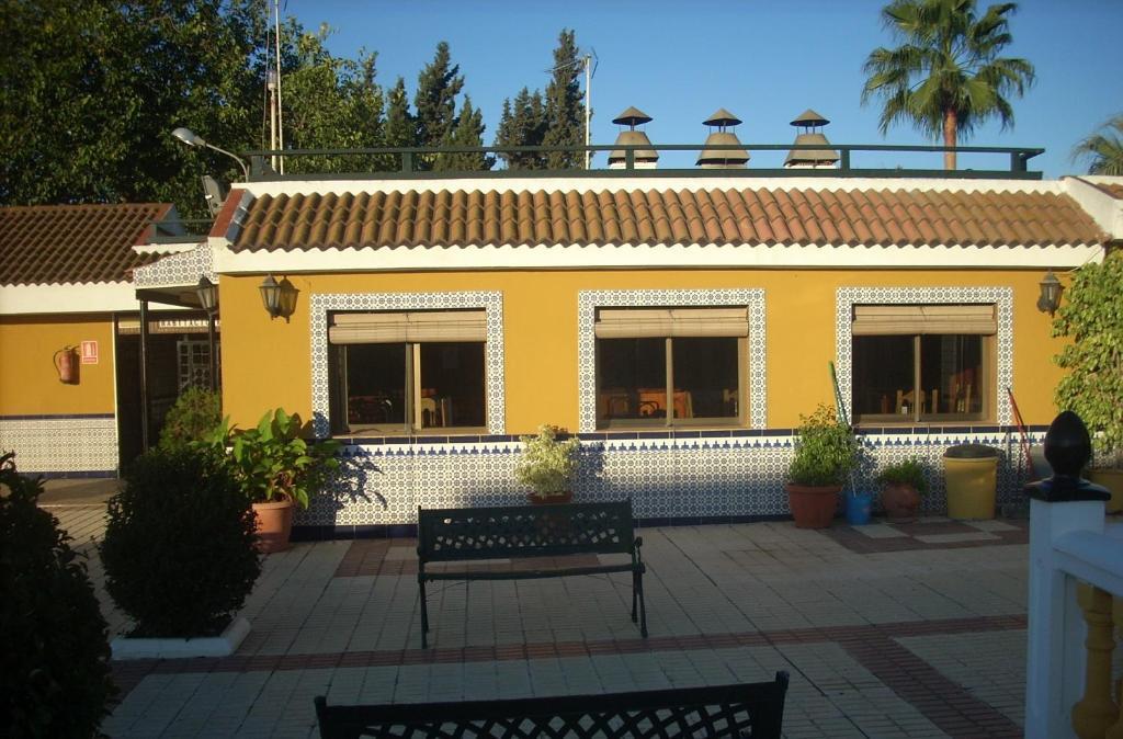 Hostal Don Diego San Juan Del Puerto Ngoại thất bức ảnh
